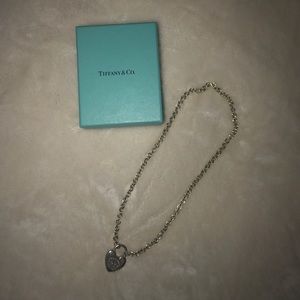 TIFFANY LOVE LOCK NECKLACE